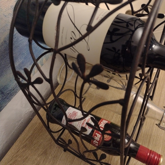 Metal Wine Rack - Picture 5 of 9